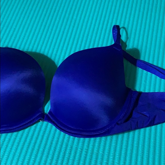 Victorias Secret Bras - Picture 4 of 8